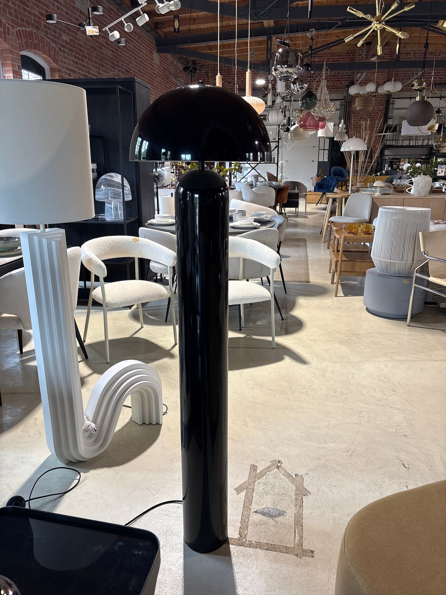 Lampa podłogowa Walter