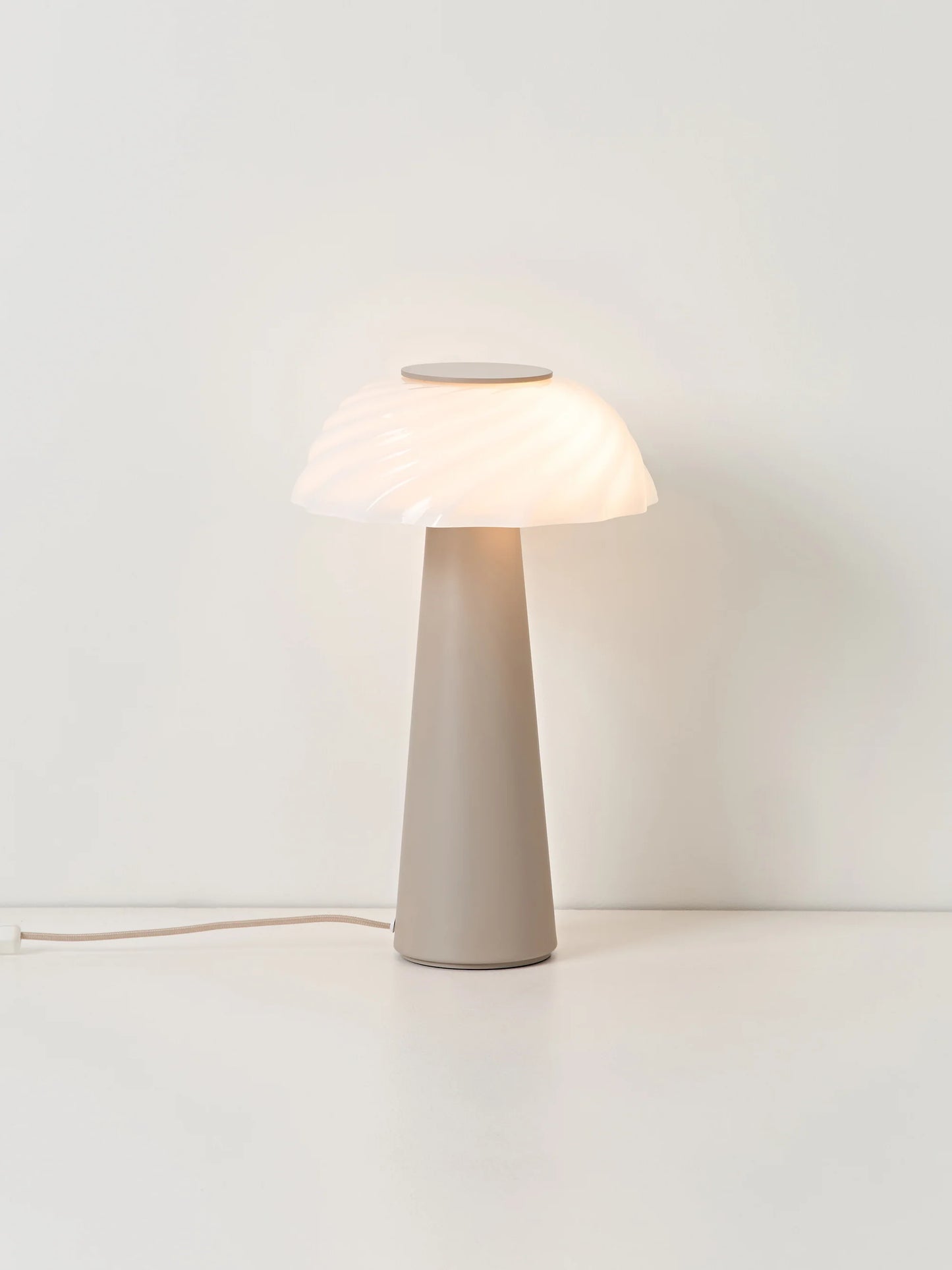 Lampa stołowa Anya