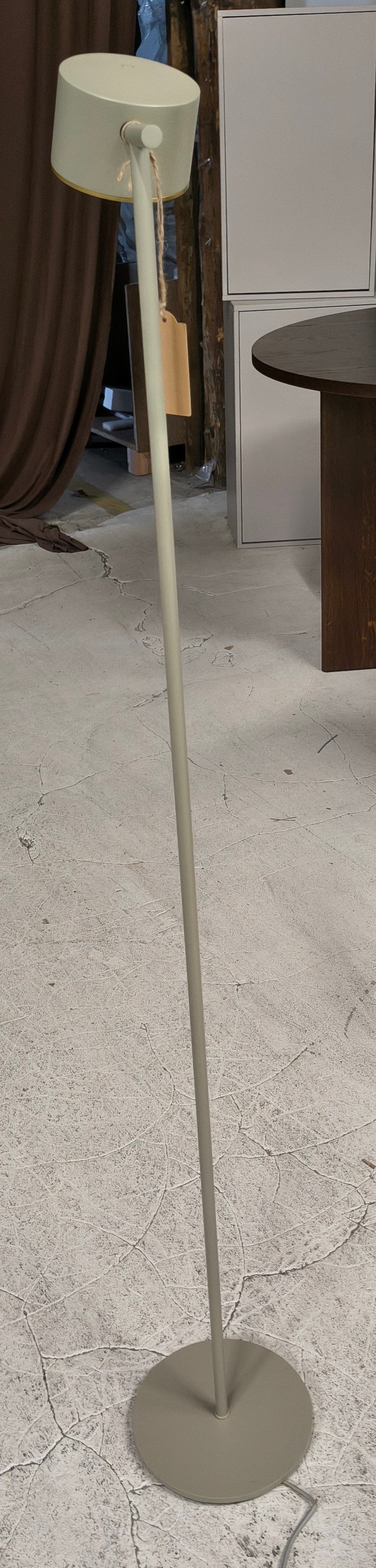 Lampa stojąca