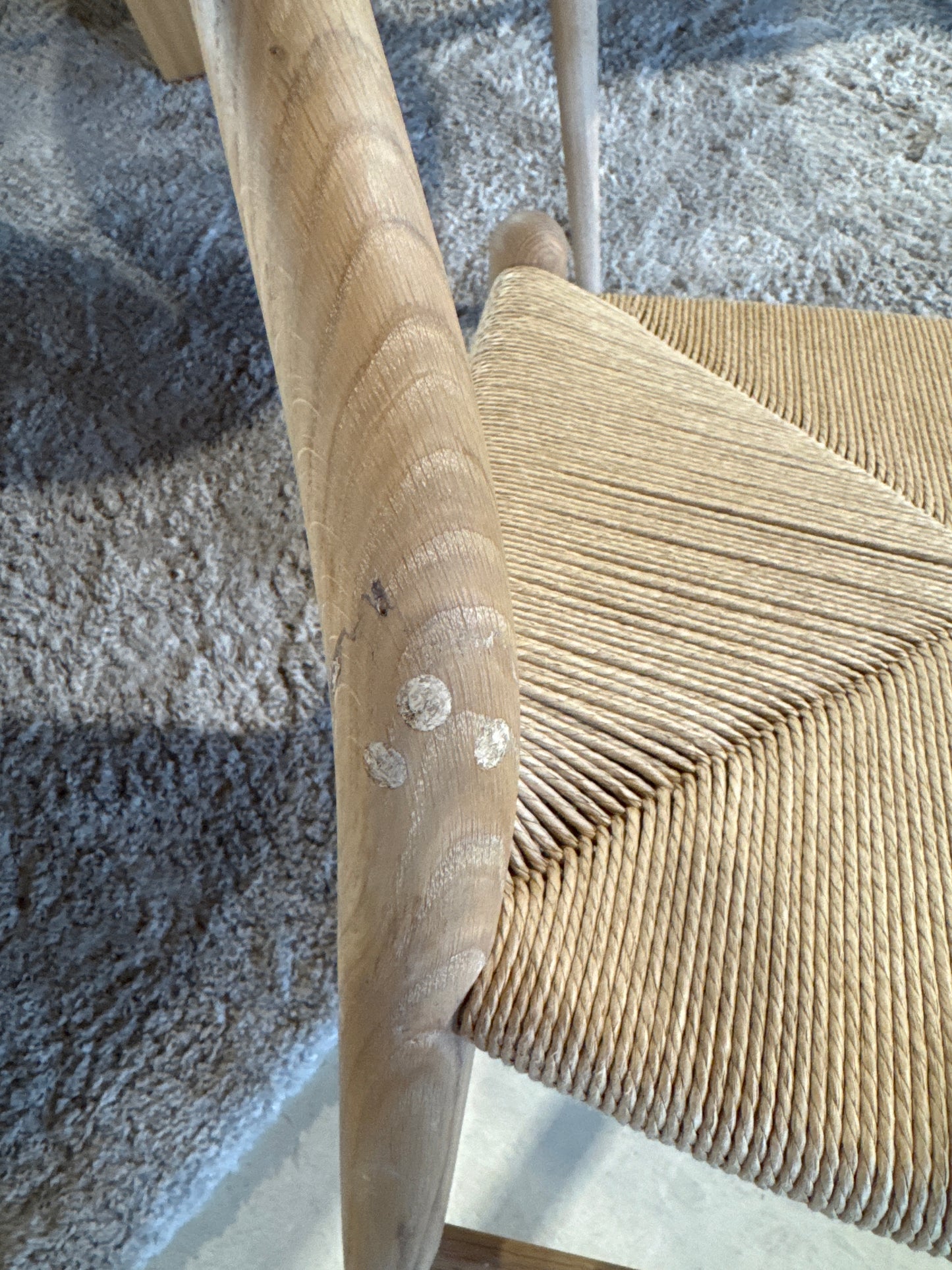 Krzesło z drewna z plecionym siedziskiem CH24 Wishbone Chair